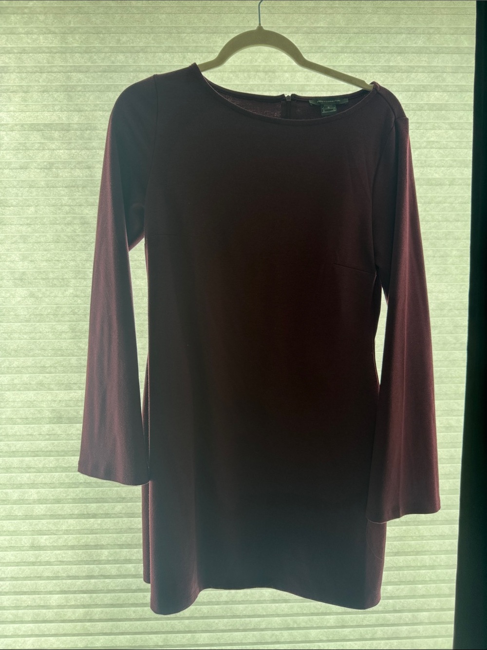 French Connection | Long-Sleeve Shift Dress in Burgundy